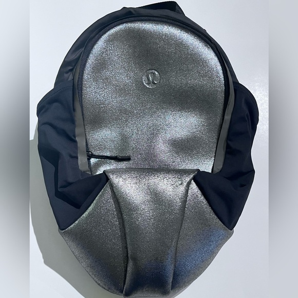 Lululemon Fast Free Backpack *13L Black Sparkle - Picture 3 of 8